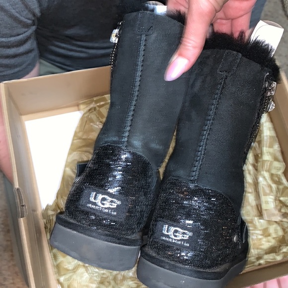 UGG boots - Picture 3 of 4